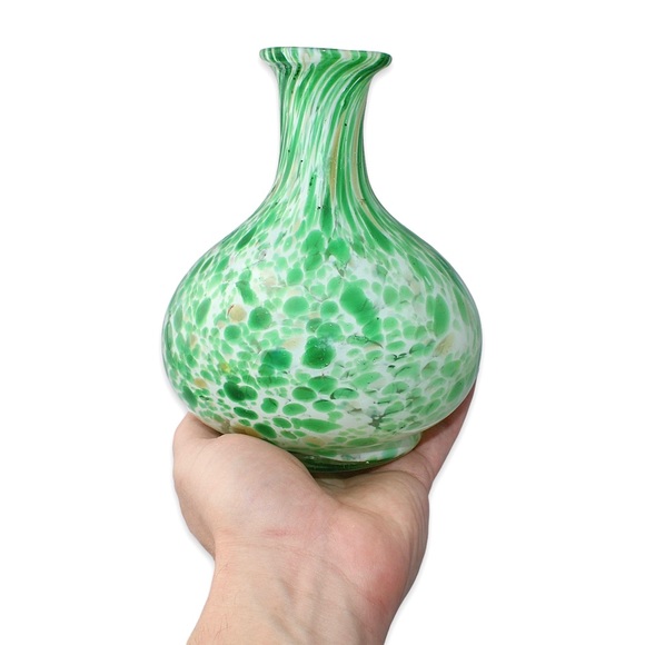 Vintage Art Glass Vase Hand Blown Green and White Spotted Confetti - Picture 8 of 8